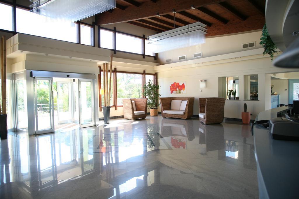 Hotel Resort Lido Degli Aranci วีโบ วาเลนเซีย ภายนอก รูปภาพ