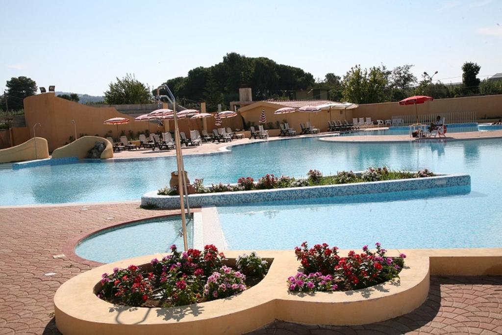 Hotel Resort Lido Degli Aranci วีโบ วาเลนเซีย ภายนอก รูปภาพ
