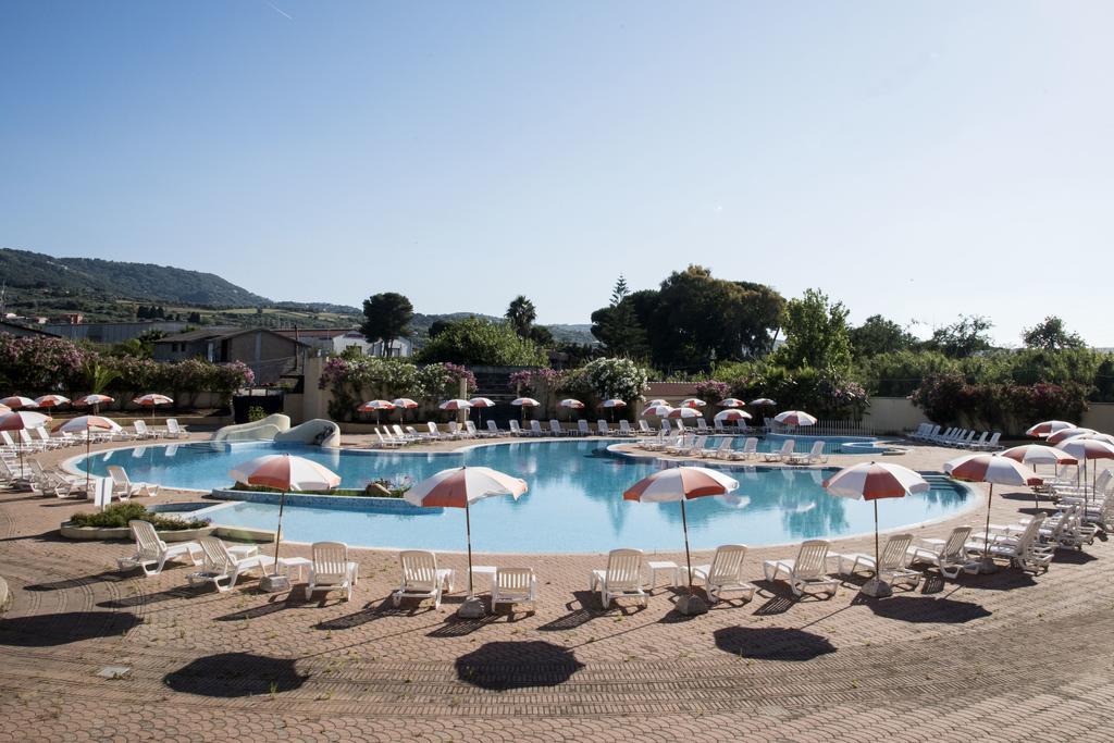Hotel Resort Lido Degli Aranci วีโบ วาเลนเซีย ภายนอก รูปภาพ